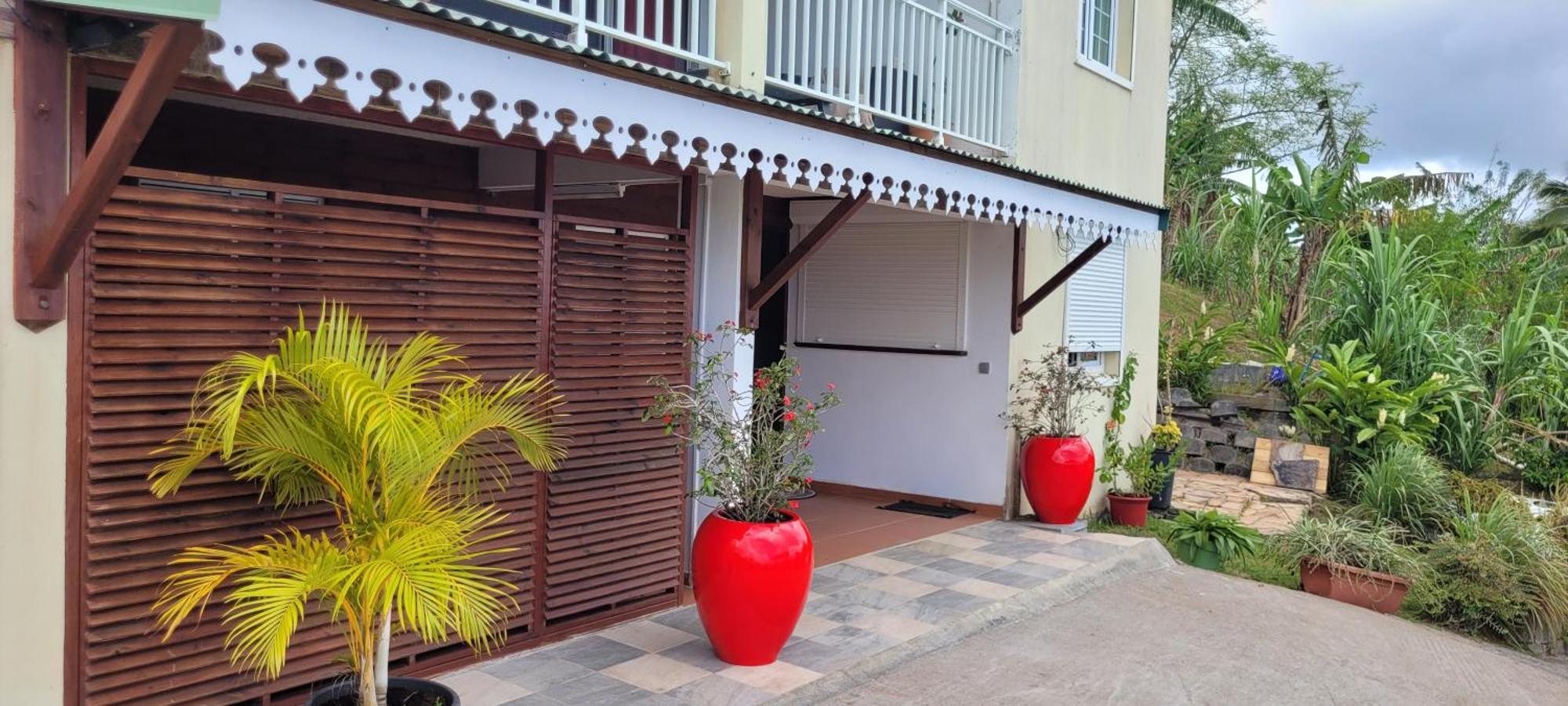 Apartmán Ericka Et Francois Quartier Monplaisir Exteriér fotografie